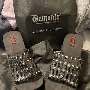 Demonia Cult Platforms FUNN-13